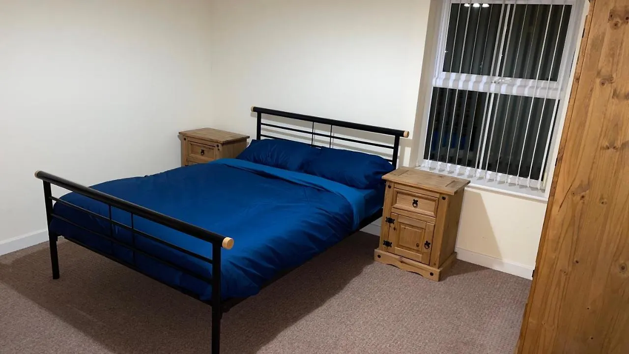 Two Bedroom Entire Apartment In Roman Road With Free Parking Middlesbrough
