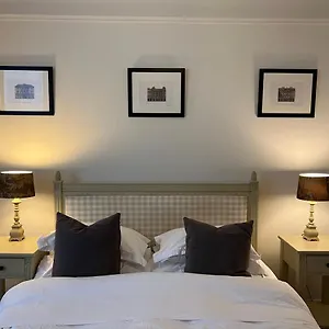 Wm Garden Apartment Edinburgh
