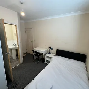 In Shared Property Central Homestay Brighton